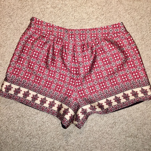 Patterned Silky Shorts - Picture 3 of 5